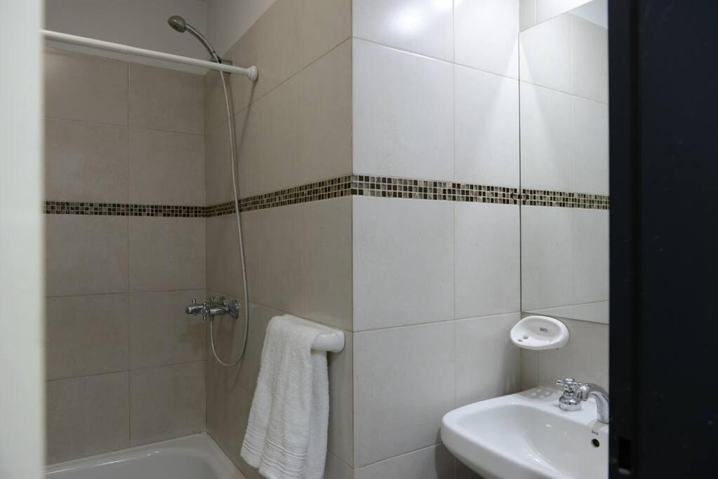 Loan Nueva 3i Apartment *